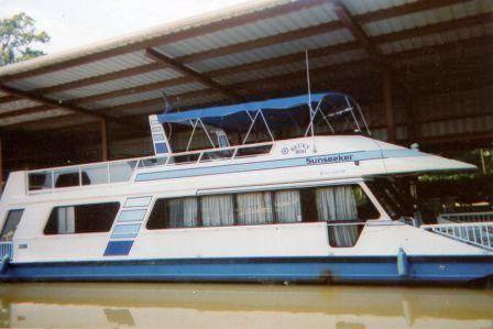 Sunseeker - Three Bouys Houseboat - Diesels