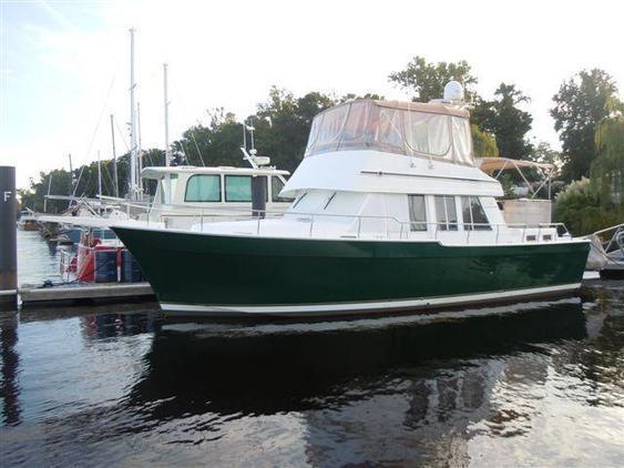 Trawler - Mainship 430