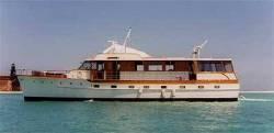 Trumpy Houseboat Style