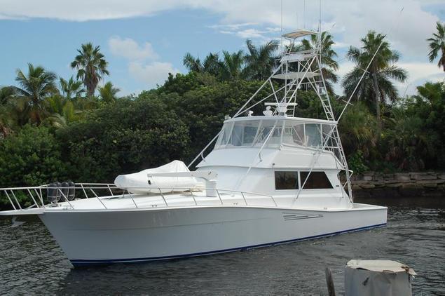 Viking - Yachts 57 Convertible with Tower