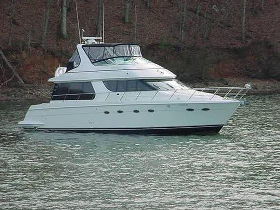 Voyager - Carver 530 Pilothouse