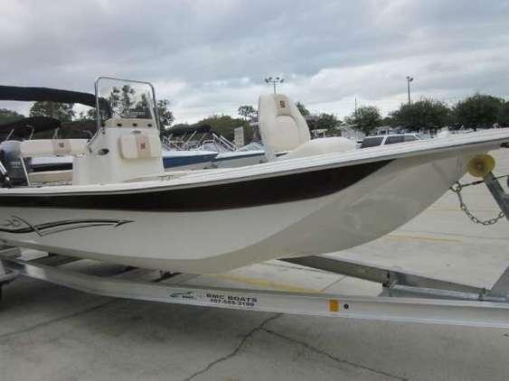 Carolina Skiff - 20 JVX CC