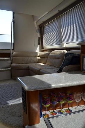 Carver - 356 Aft Cabin MotorYacht - Painted