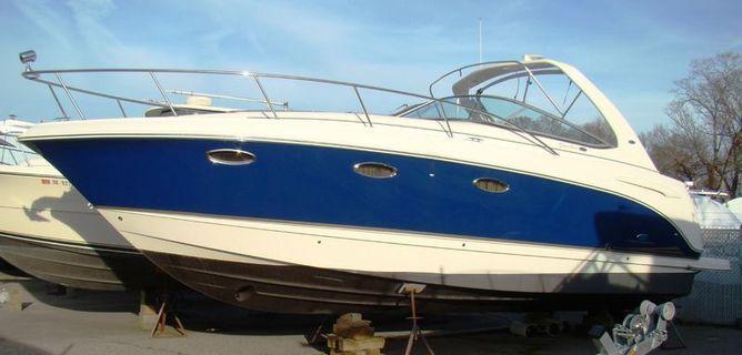 Chaparral - 330 SIGNATURE w/ Bow Thruster