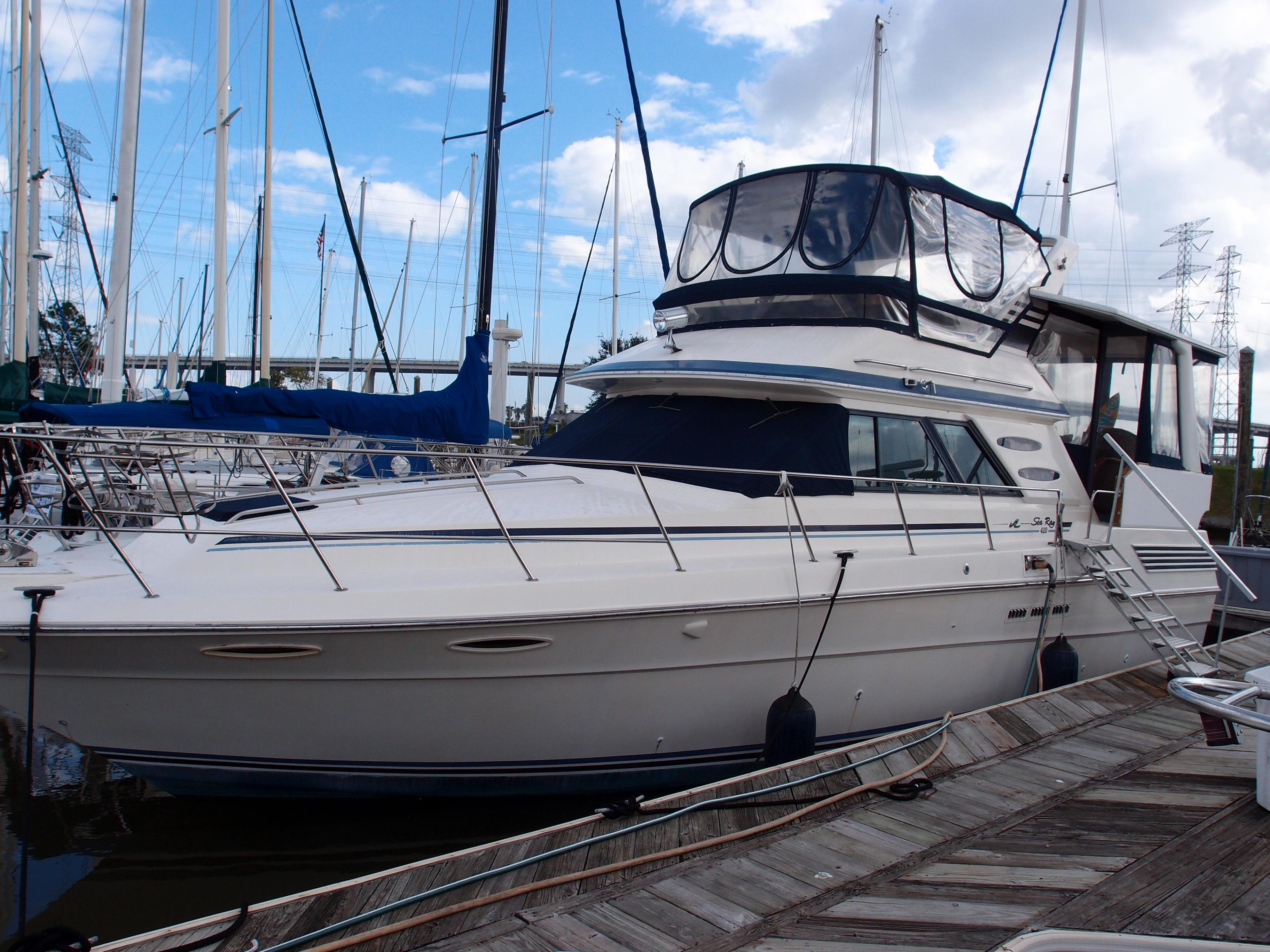 Sea Ray 410 Aft Cabin, Seabrook