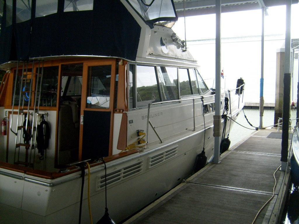 Bayliner 3888 Motoryacht, Tacoma