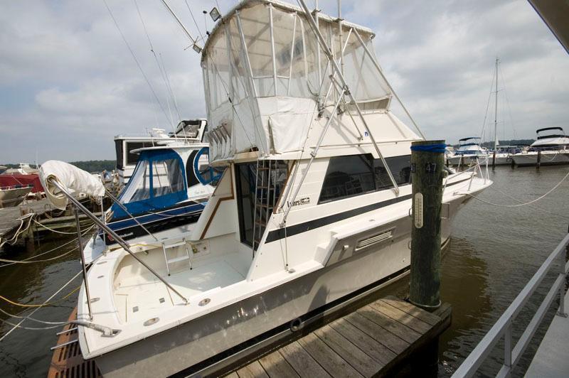 Luhrs 342 Convertible, Hacks Point