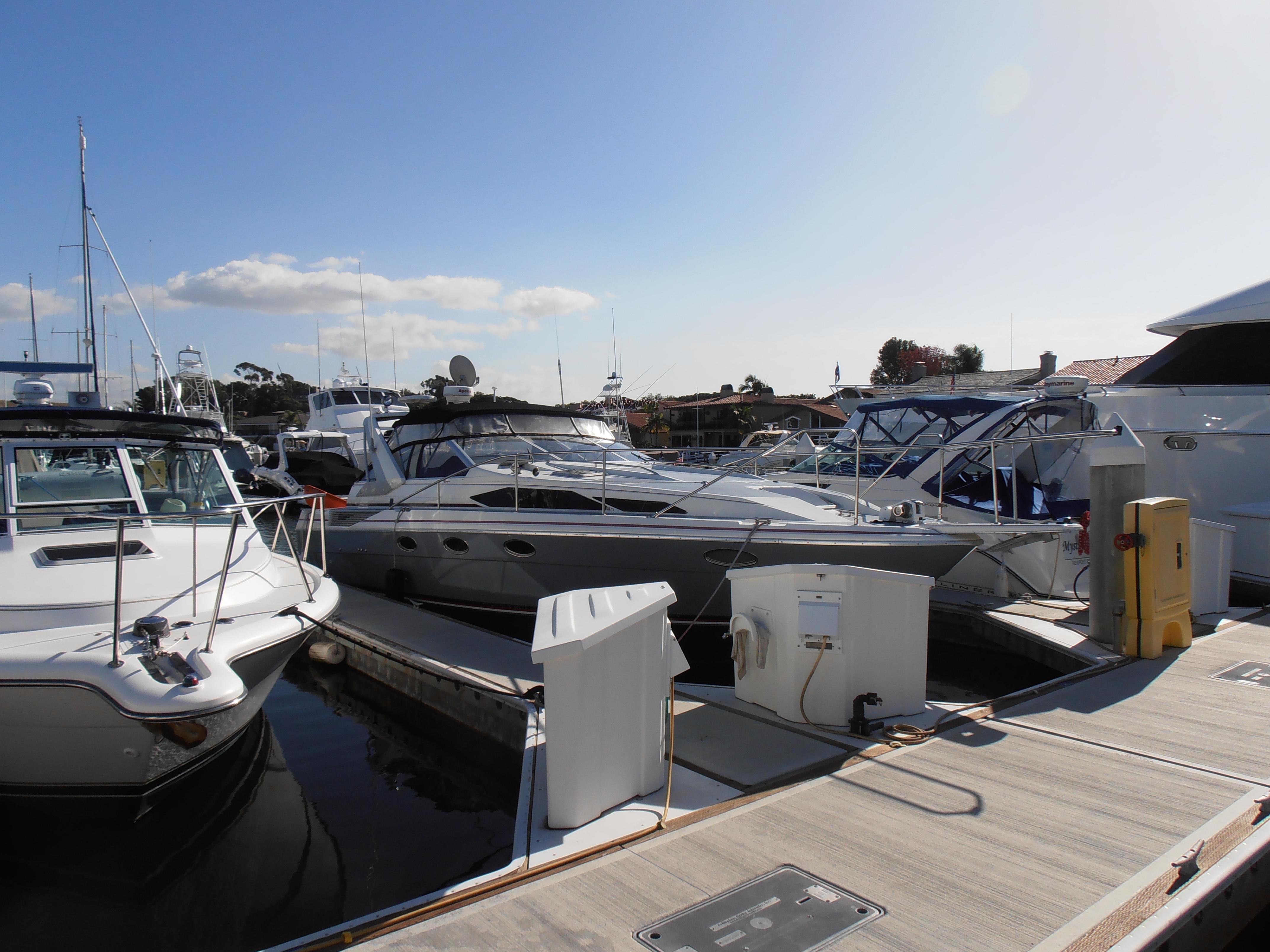 Bayliner Avanti 3485, Newport Beach