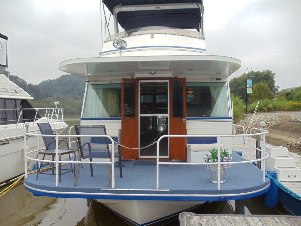 50 House Boat