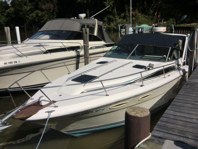 Sea Ray 300 Sundancer, Port Huron