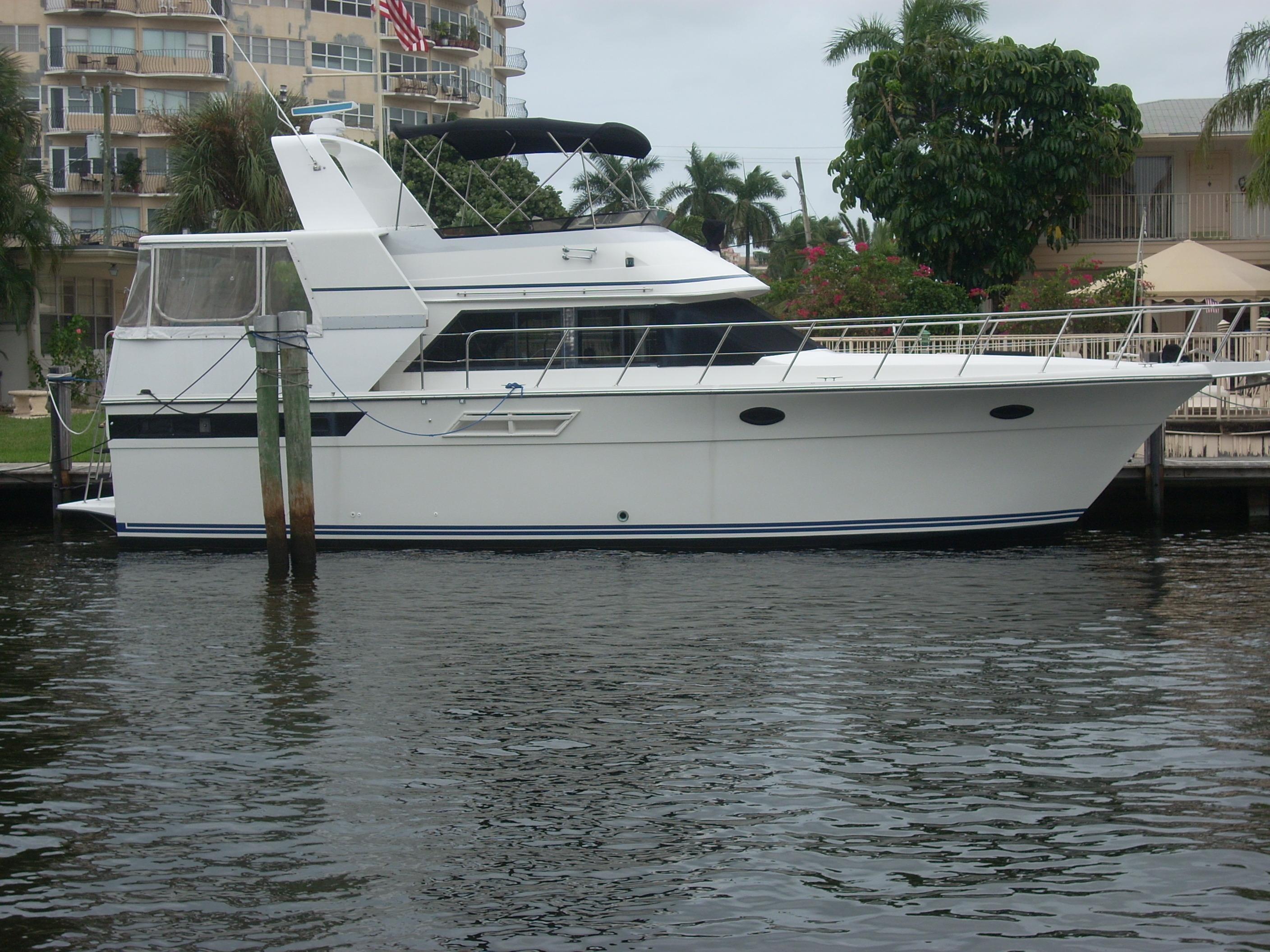California Motor Yacht, Fort Lauderdale