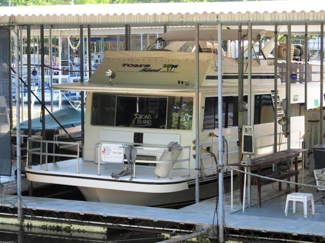 Gibson 50 Executive Houseboat, St. Charles County