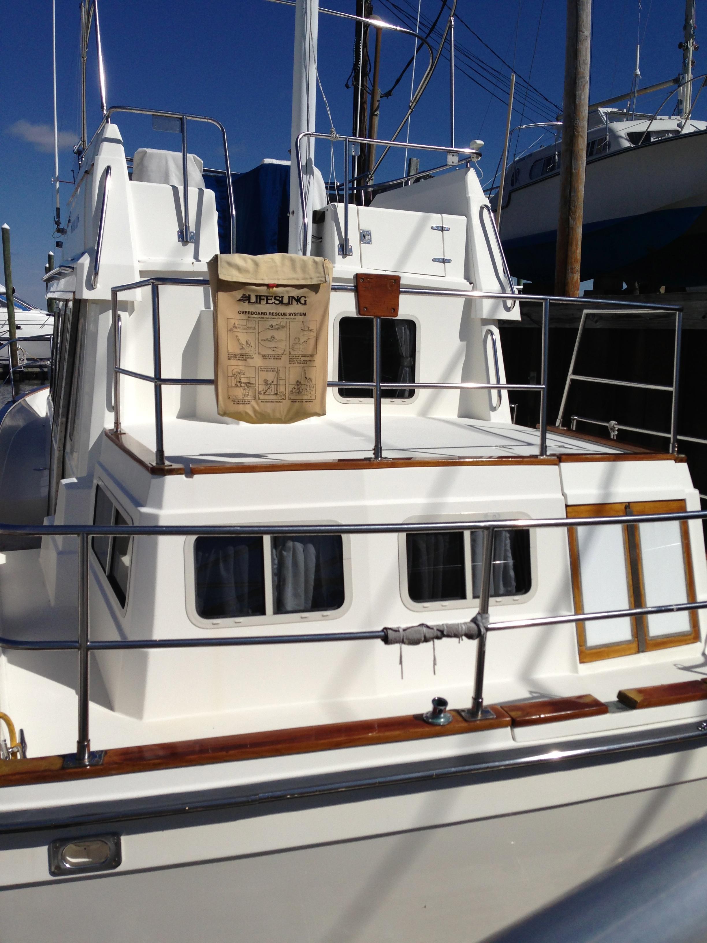 Sabre 36 Aft Cabin, Fall River