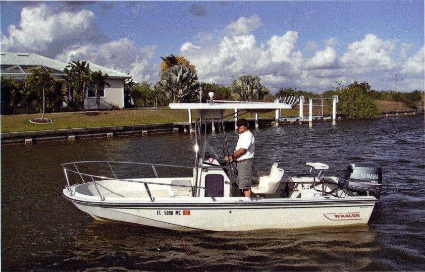 Boston Whaler 19 outrage, Fort Myers