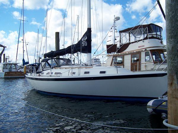 Ericson 200 Built by Pacific SeaCraft, Noank