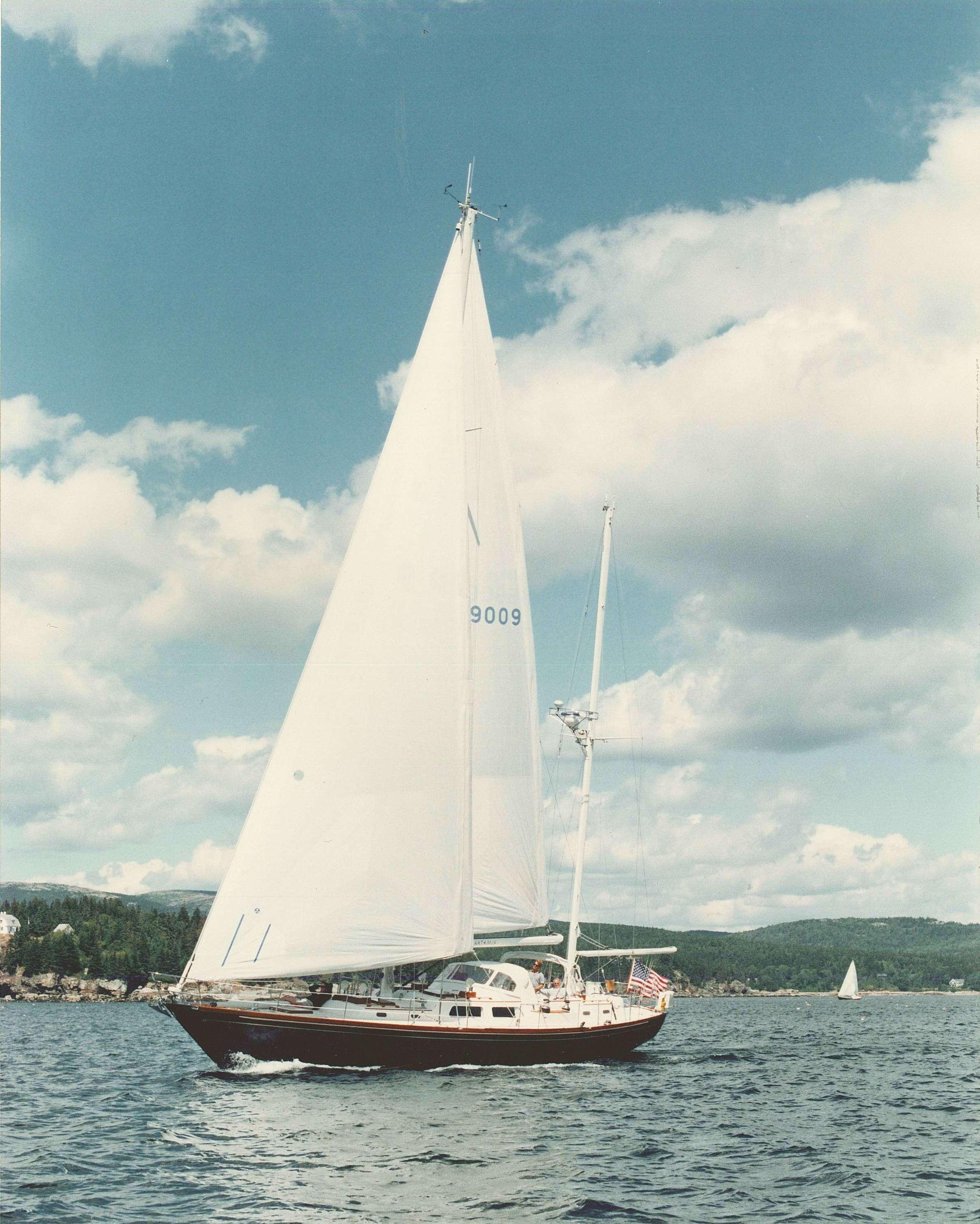 Hinckley Sou'wester 59 CC Ketch, Portsmouth