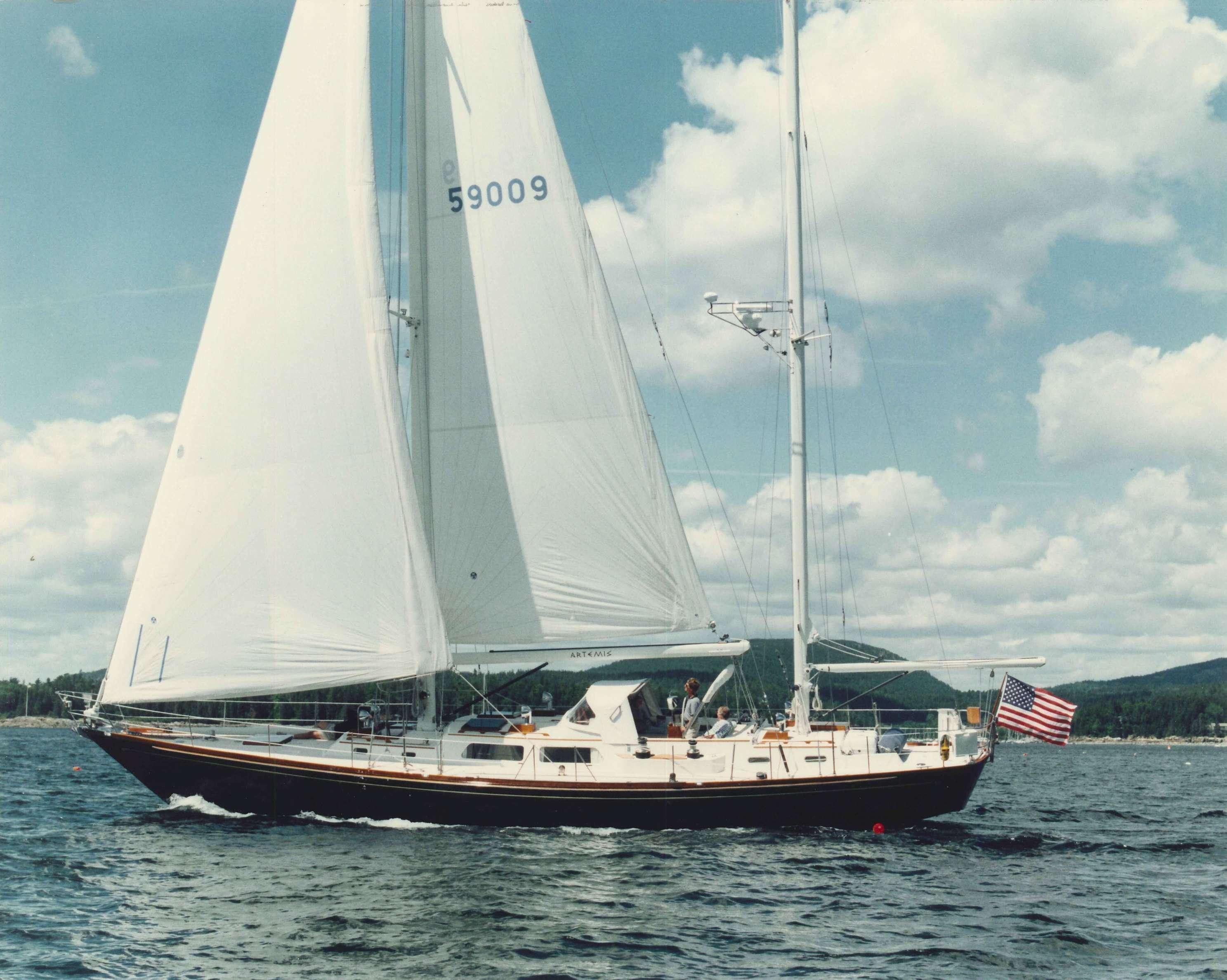 Hinckley Sou'wester 59 CC Ketch, Portsmouth