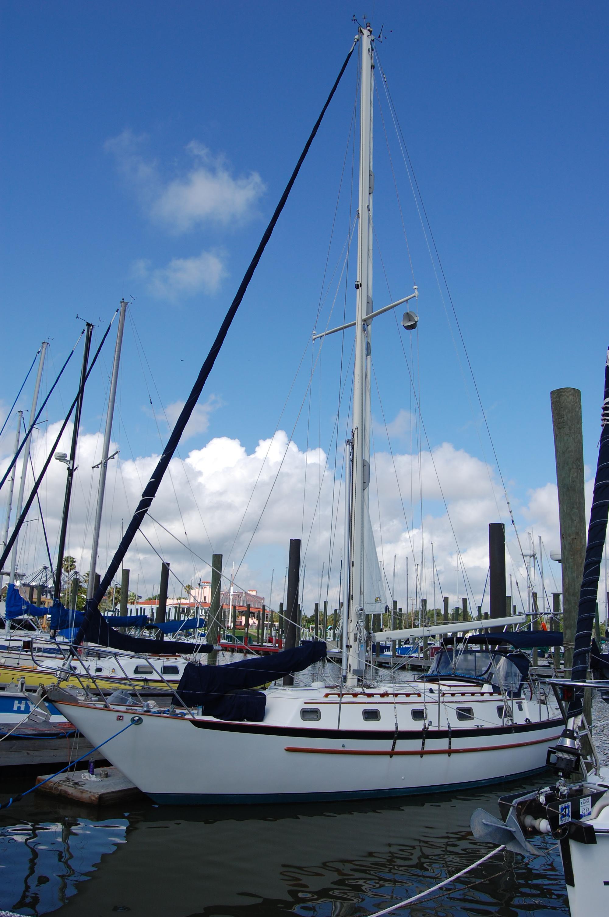 Pacific Seacraft 37, Kemah