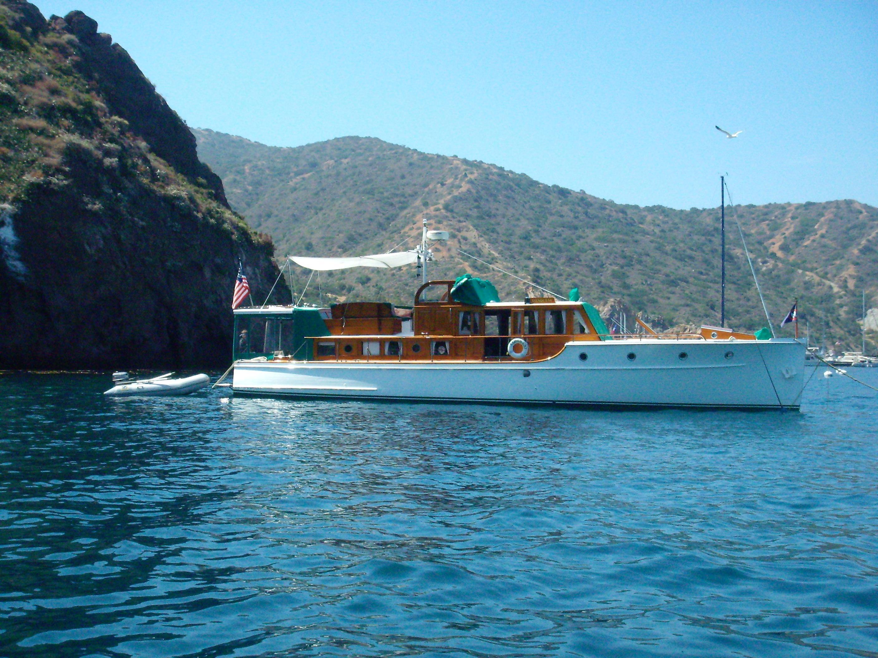 Stephens Brothers CLASSIC RAISED DECK EXPRESS CRUISER, Newport Beach