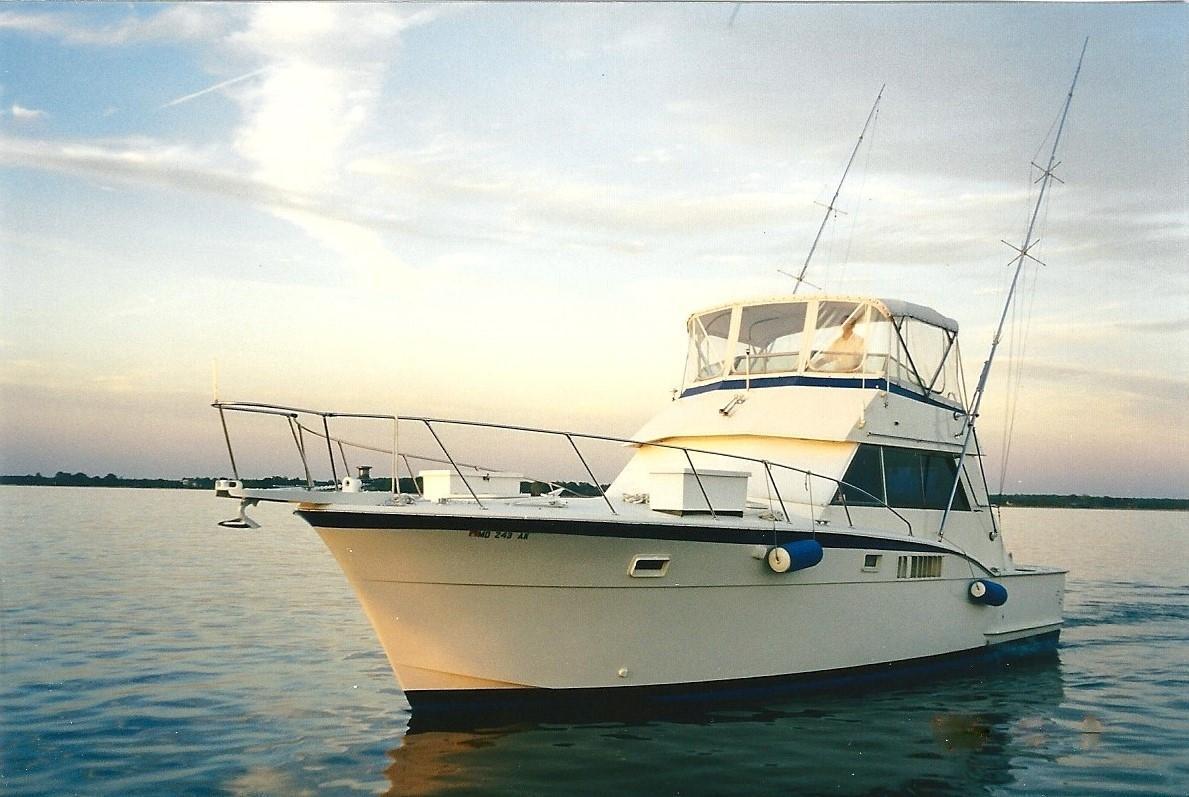 Hatteras 42 Convertible, Middle River