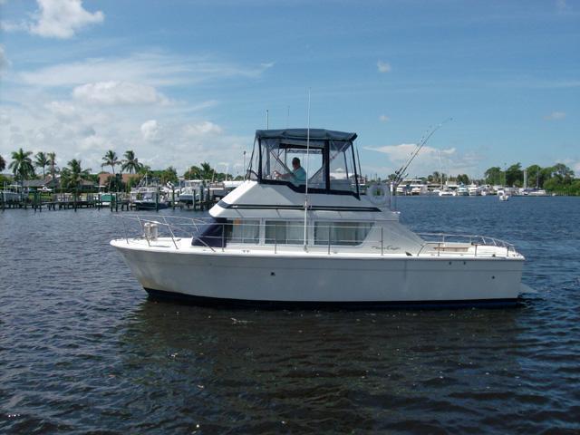 Chris Craft Corinthian 331, Stuart