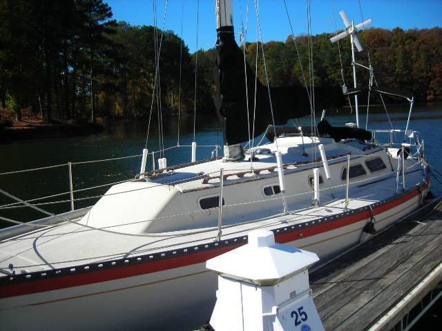 Islander Yachts 36, Lake Lanier Buford