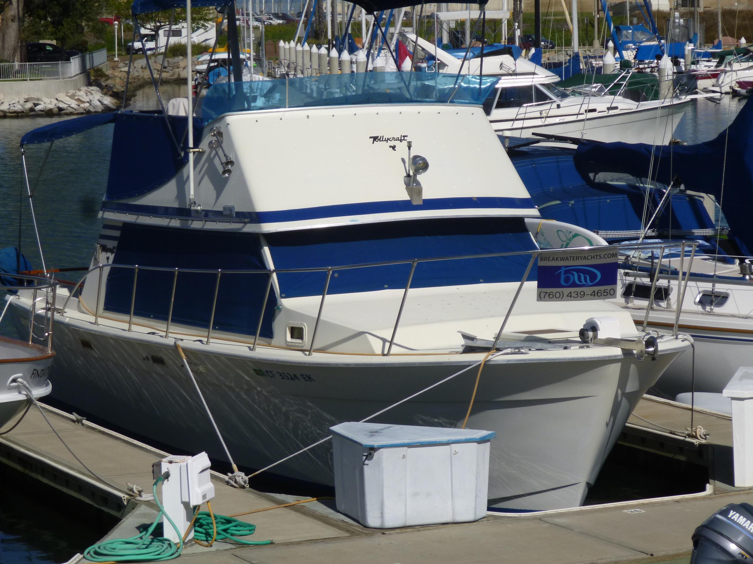 Tollycraft Sedan, Oceanside