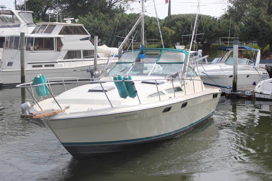 Bayliner Conquest 32 Express, Greenport