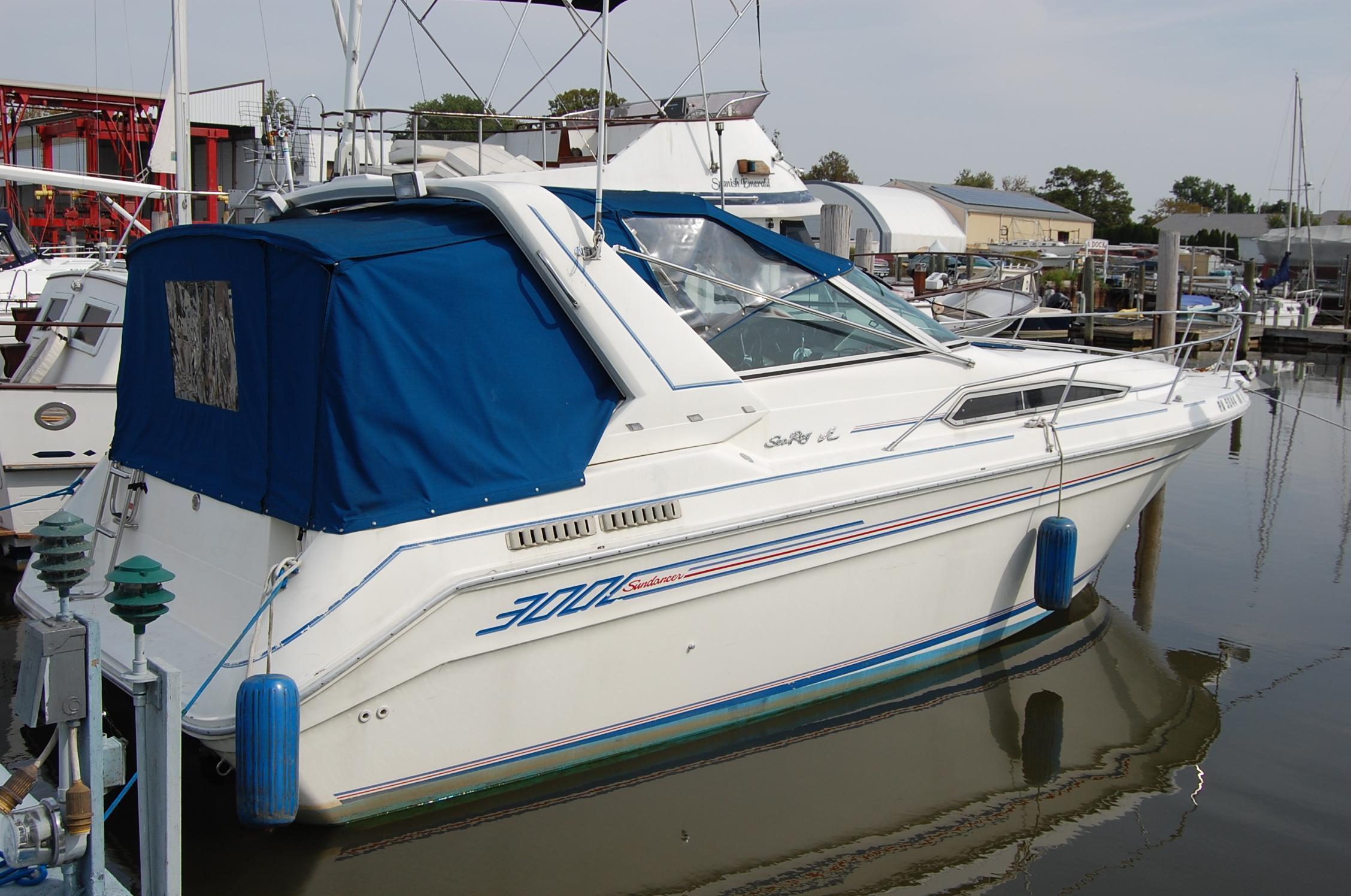 Sea Ray SUNDANCER 300, Riverside