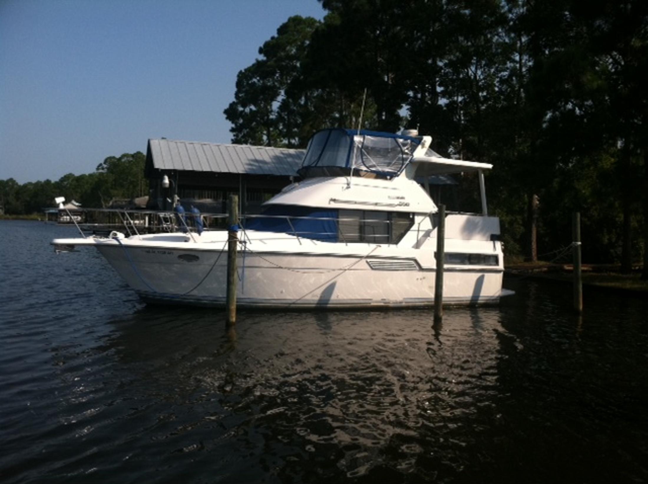 Carver 350 Aft Cabin, Elberta