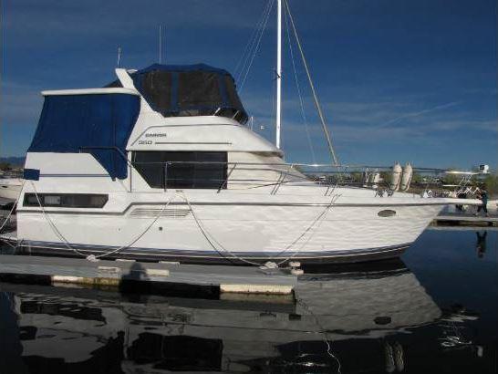 Carver 350 Aft Cabin,