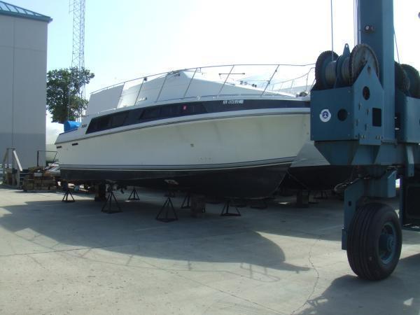 CARVER YACHTS 33 Mariner, Kenosha