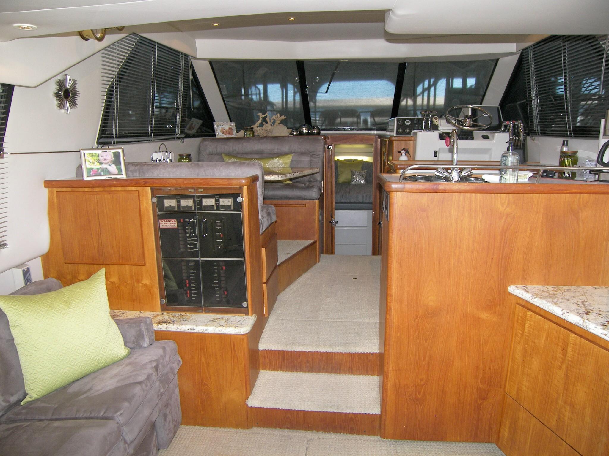 CARVER YACHTS Voyager 370, OXBOW MARINA, ISLETON