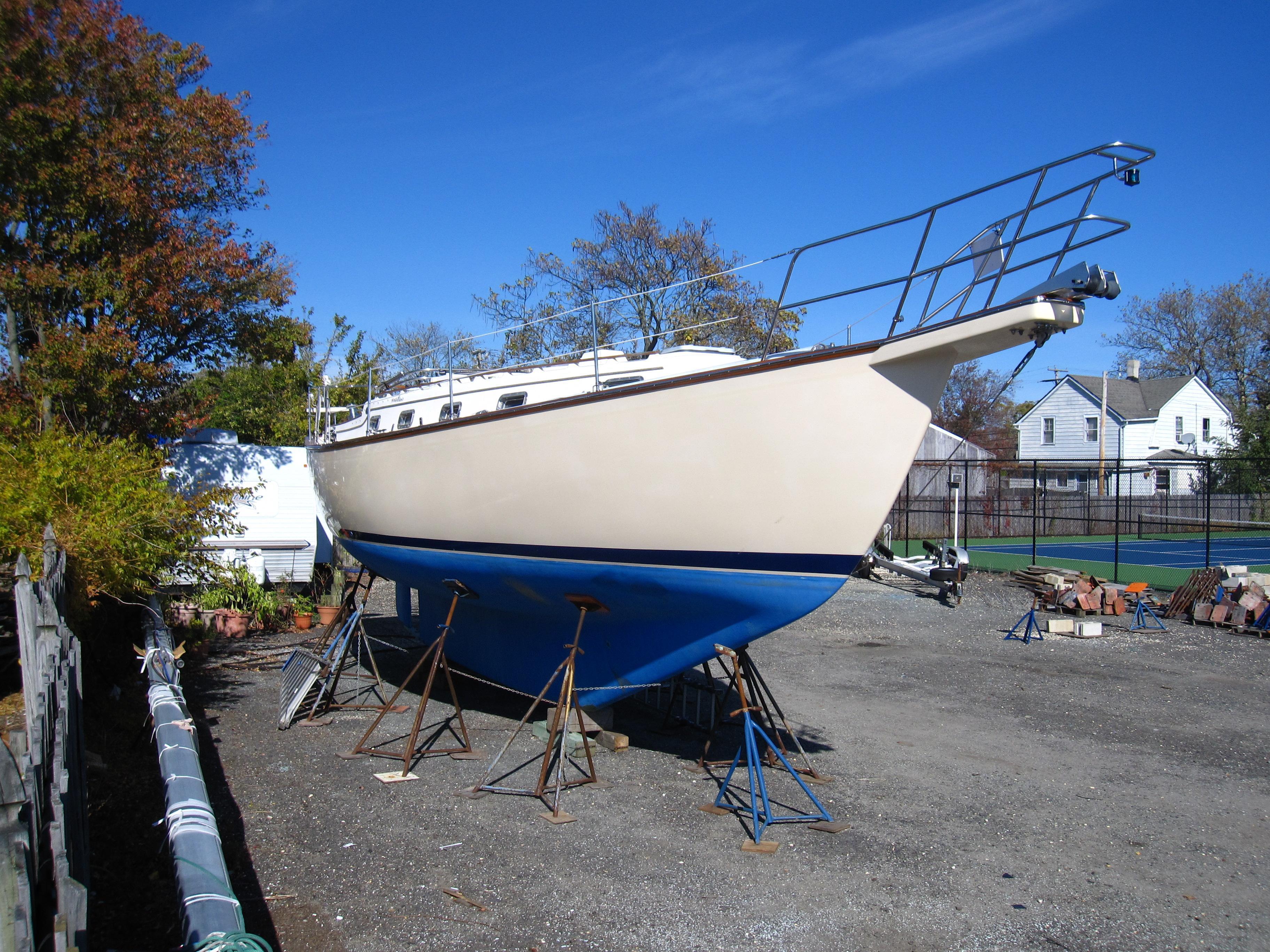Island Packet 35 Cutter, Point Pleasant