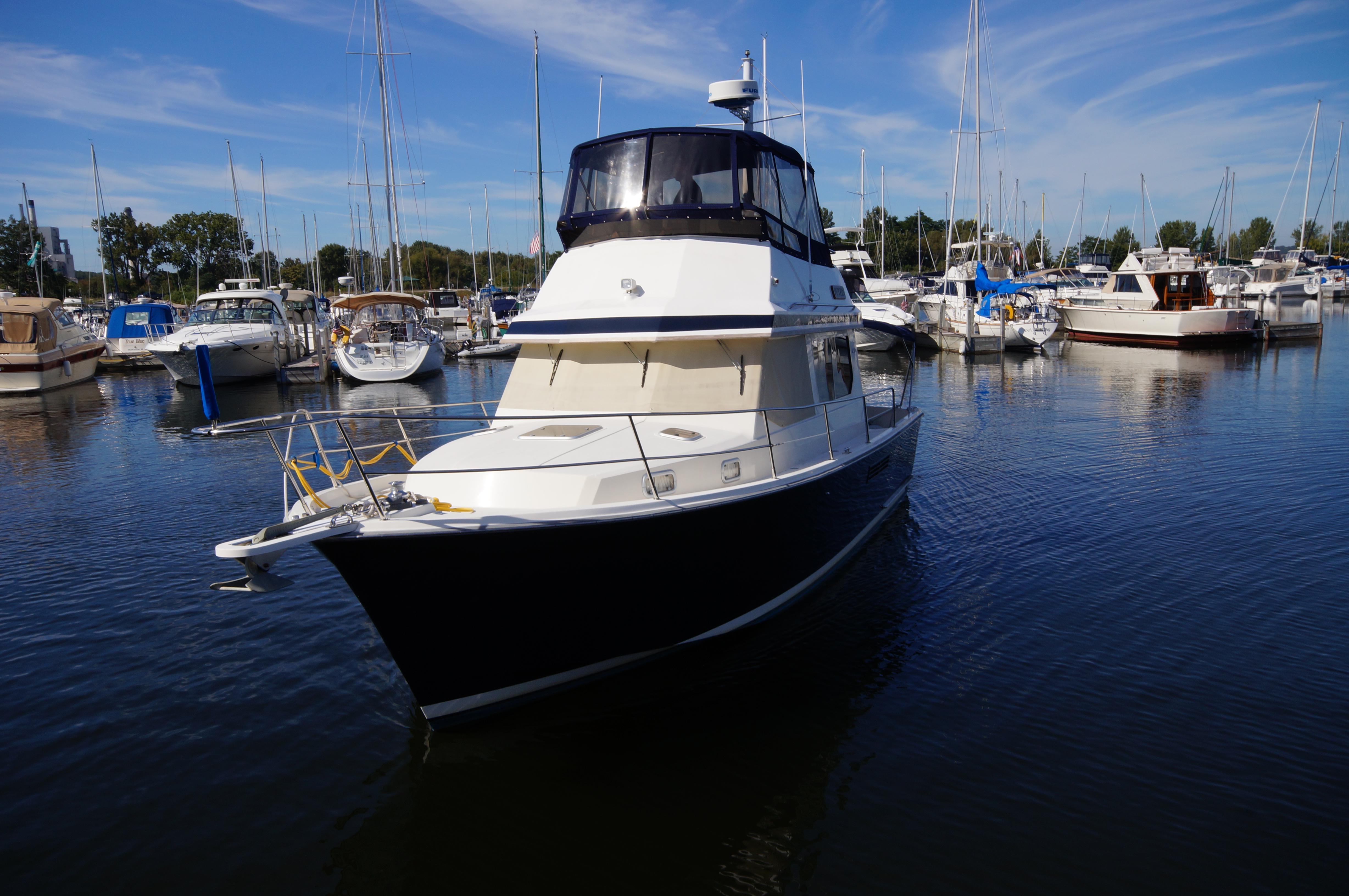 Sabreline 34 Flybridge, Muskegon