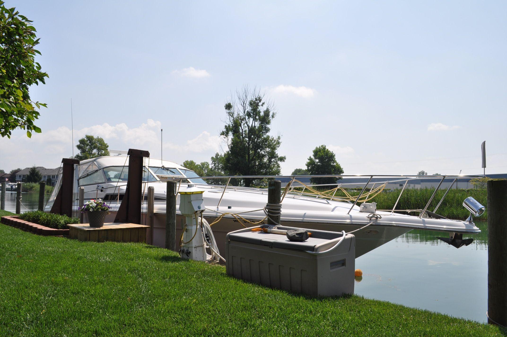 Sea Ray 440 Sundancer, Algonac