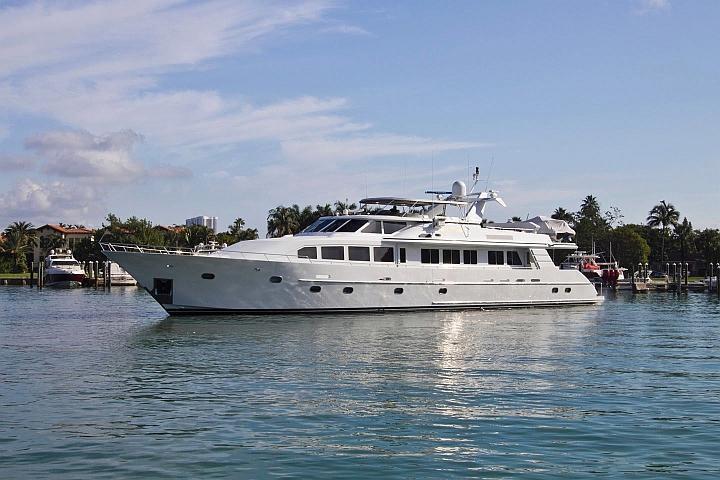 Crescentybridge Motor Yacht, Miami Beach