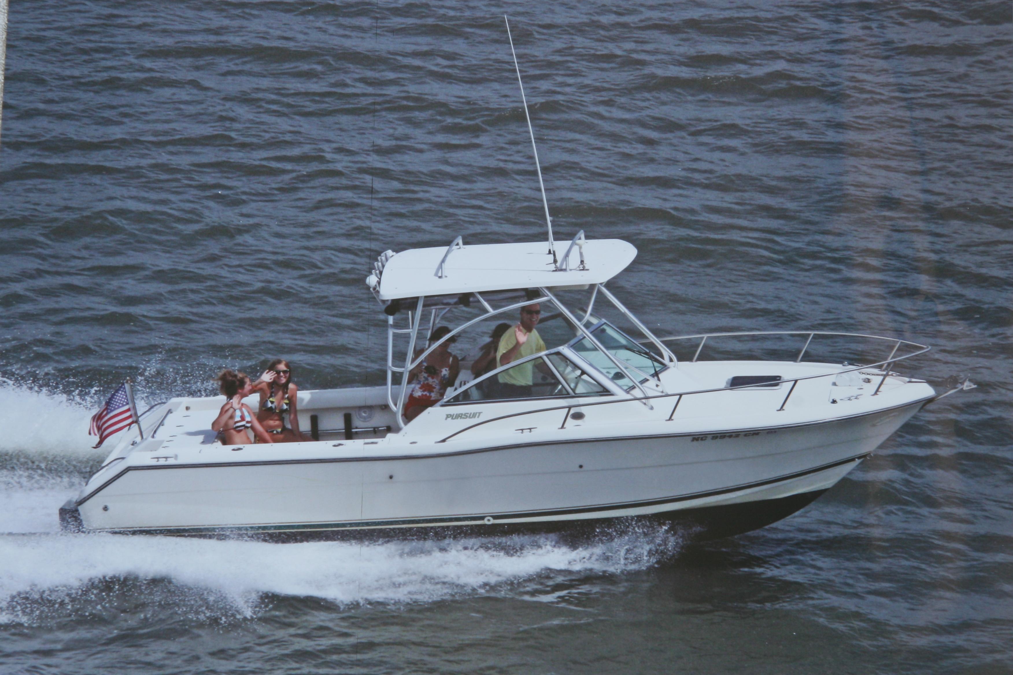 Pursuit 2460 Denali, Morehead City
