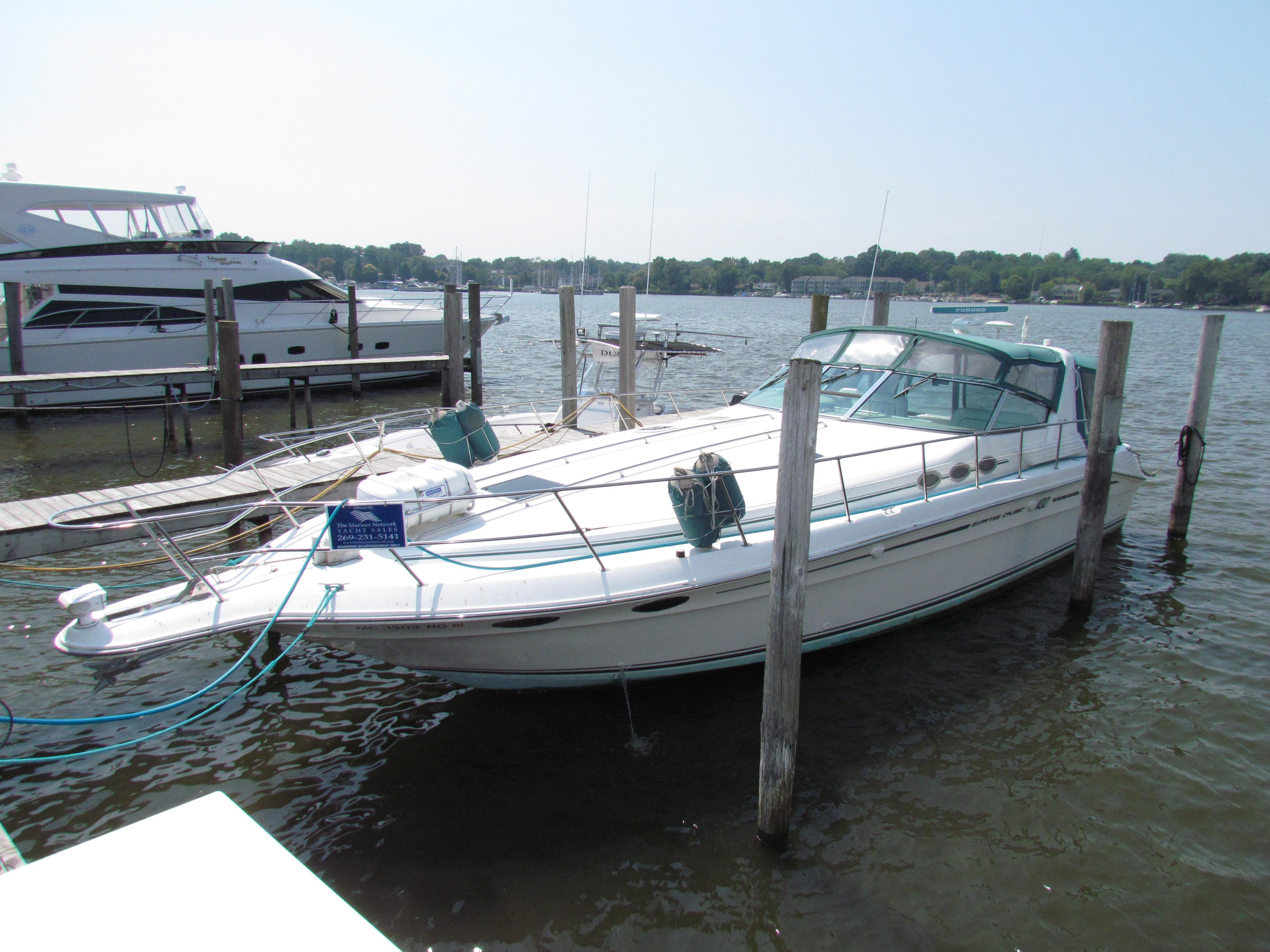 Sea Ray 400 Express Cruiser, Saugatuck