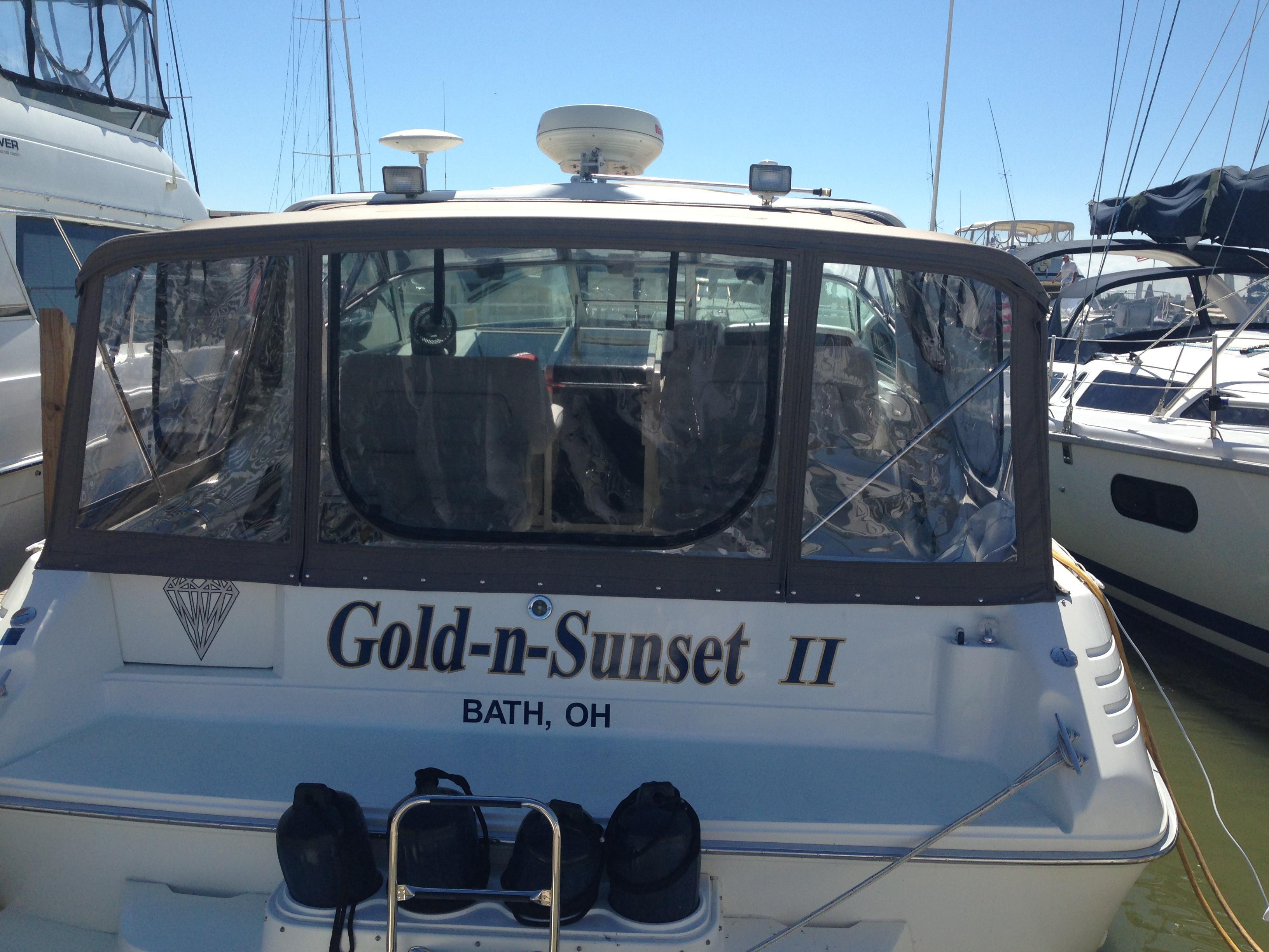 Sea Ray 40 Express Cruiser, Port Clinton