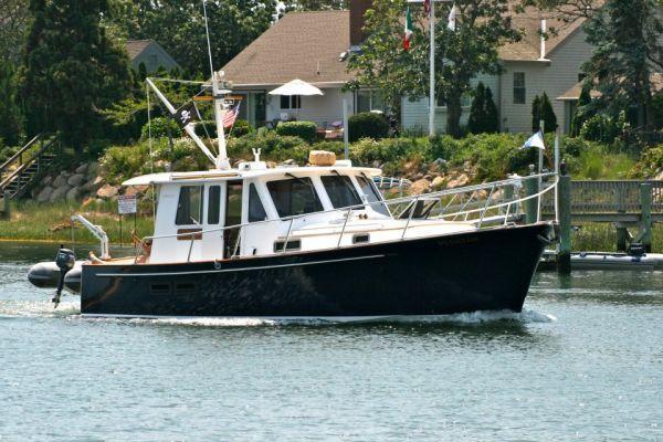 Legacy Yachts 34 Sedan,shpee