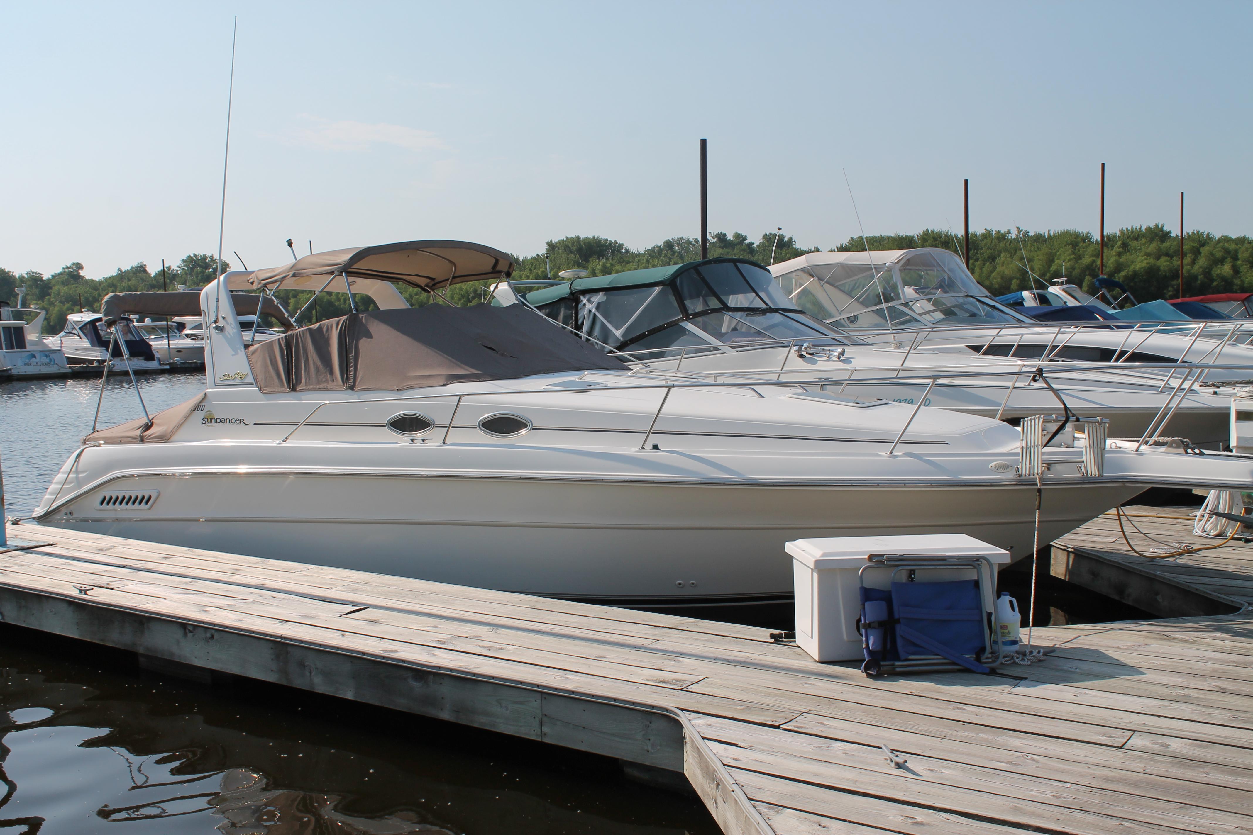 Sea Ray 300 Sundancer, Hastings