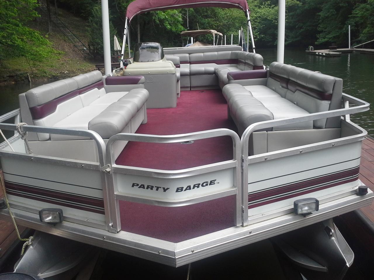 SUNTRACKER Party barge, Pickwick
