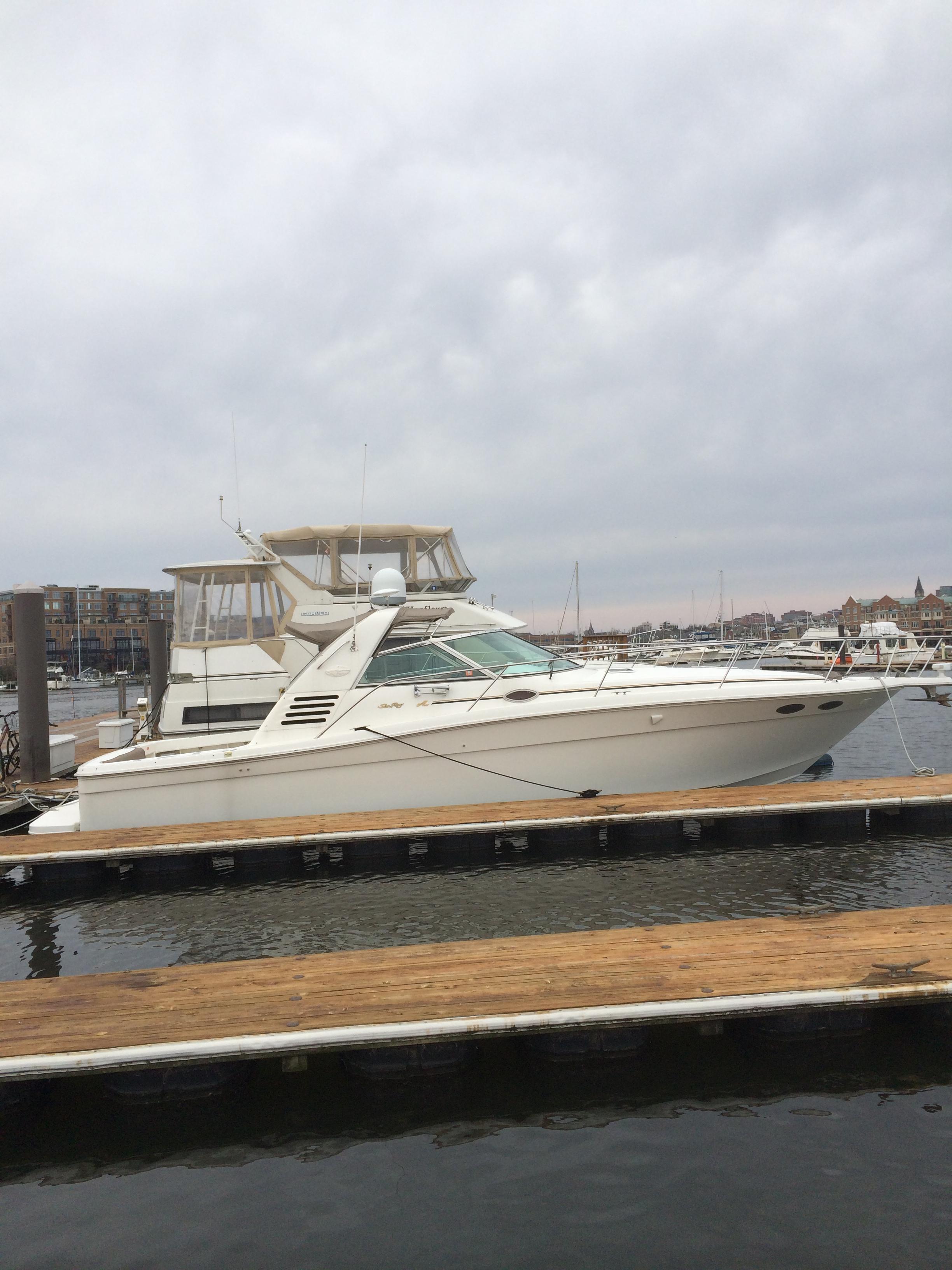 Sea Ray 370 Express Cruiser, Baltimore