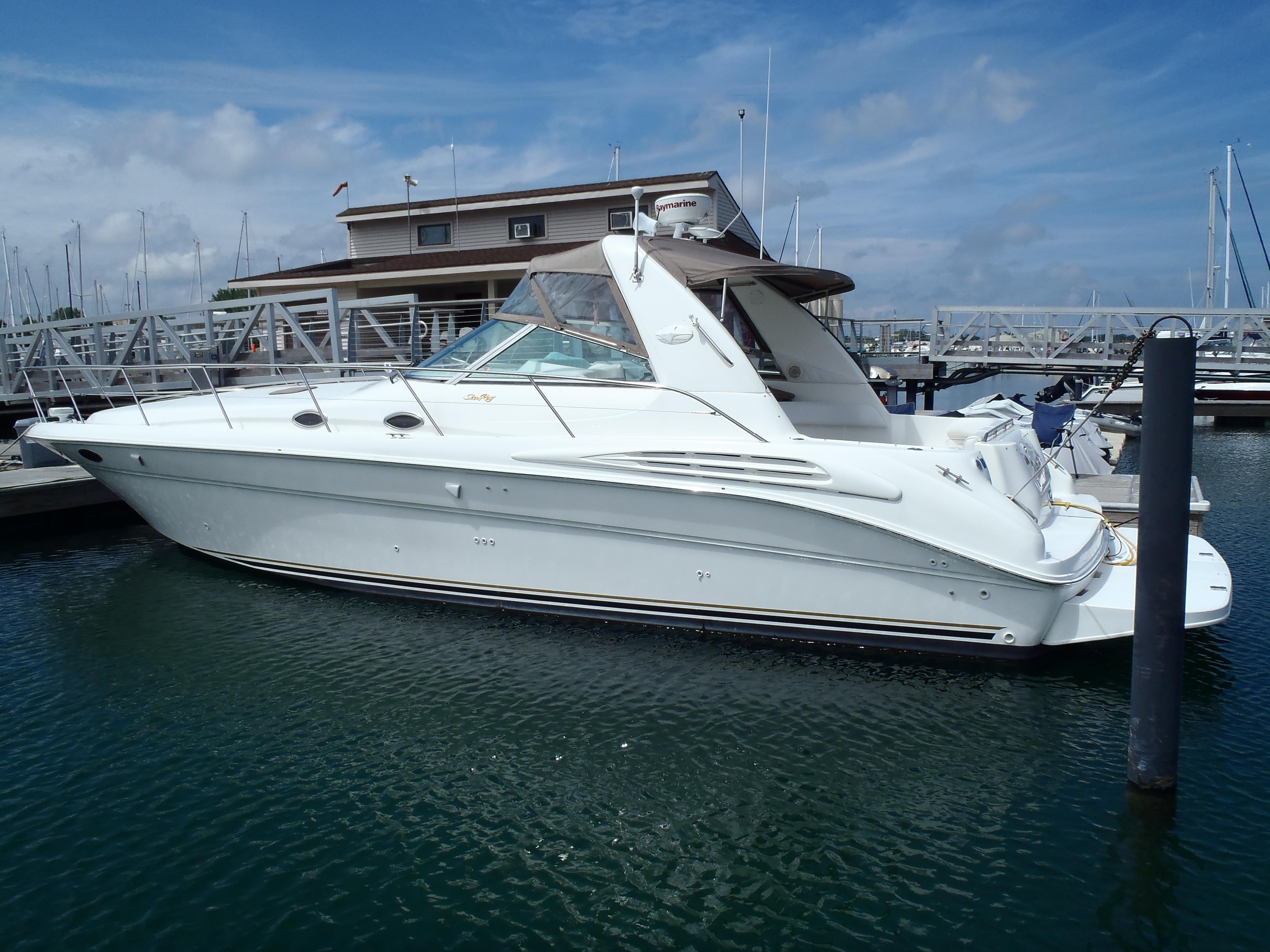 Sea Ray 400 Sundancer, Waukegan