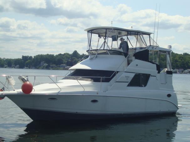 Silverton 352 Motor Yacht (freshwater), Sodus Point
