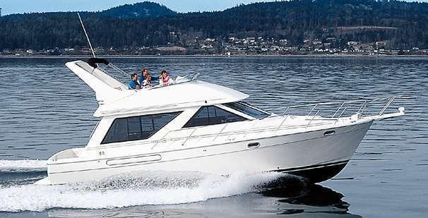 Bayliner 3988 Command Bridge Motoryacht, Seattle