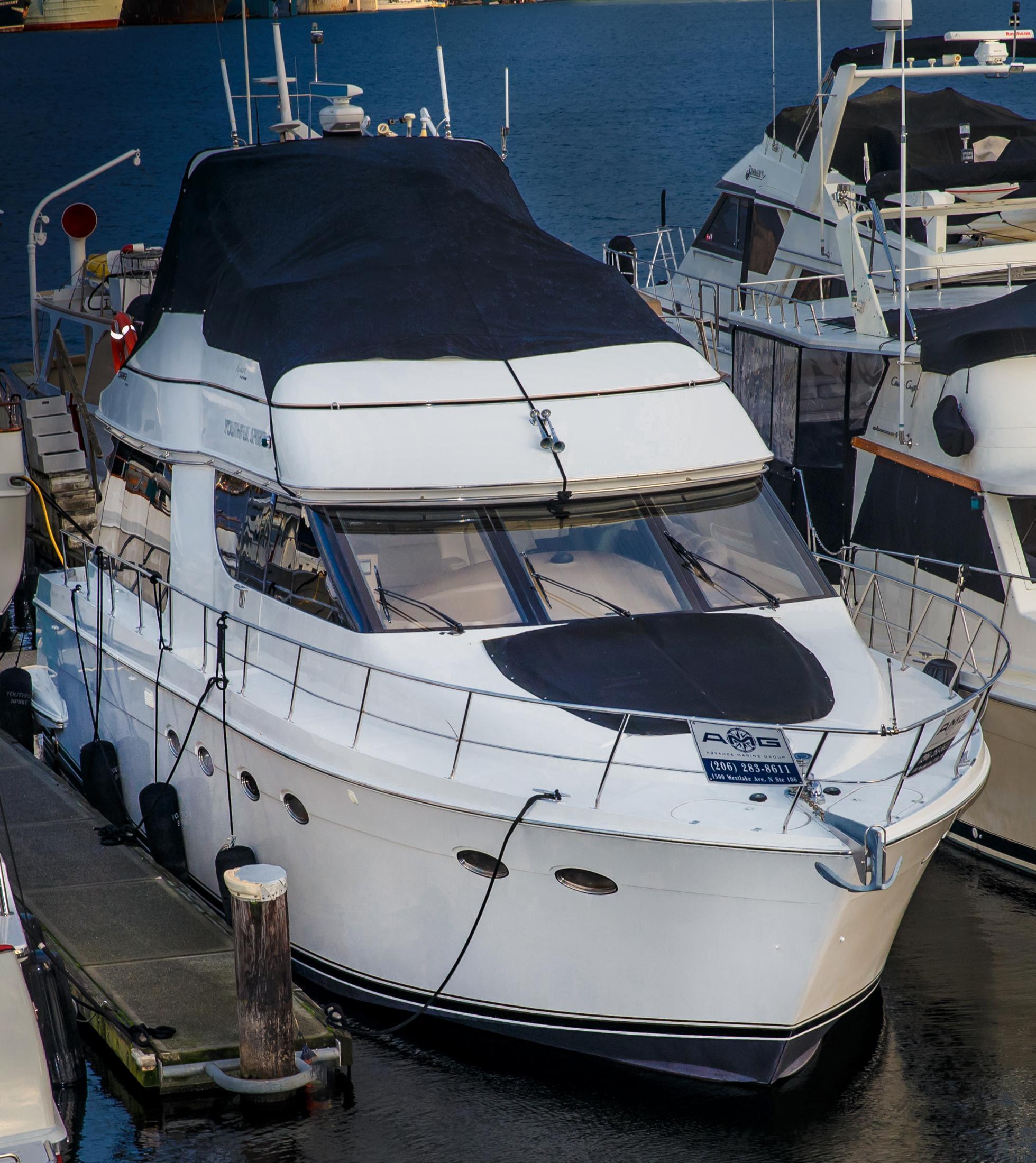 Carver 530 Voyager Pilothouse, Seattle
