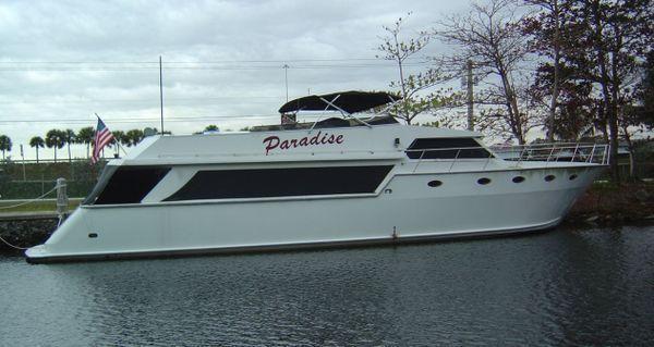 Custom Wide Body Motor Yacht, Fort Lauderdale