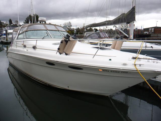 Sea Ray 330 Sundancer, Everett